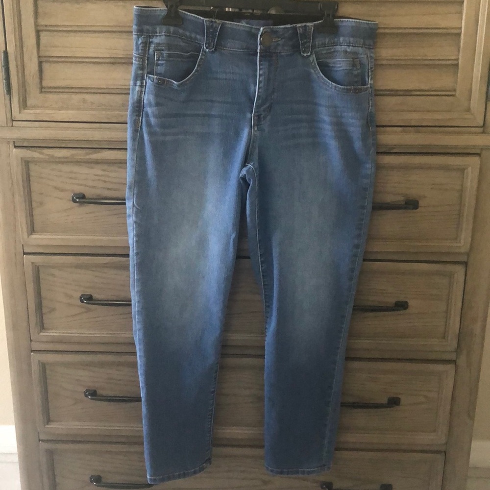 Democracy jeans